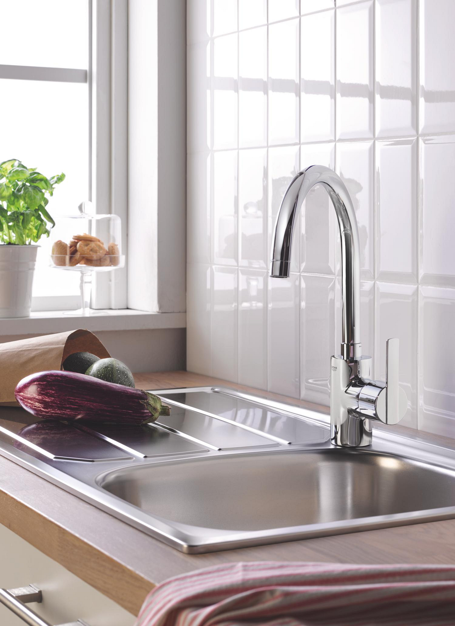 Baterie bucatarie Grohe 32670002, Feel, tip comanda monocomanda, marim