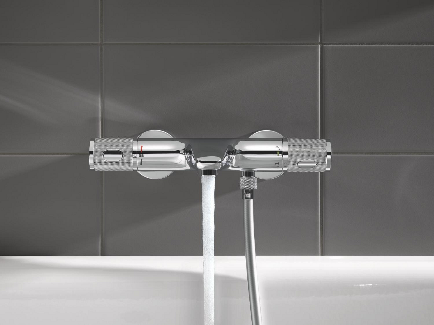 Baterie cada Grohe 34830000, 0.8 bar, 173 mm, 313 mm, 2 orificii instalare, 1/2 dimensiune racord, Crom