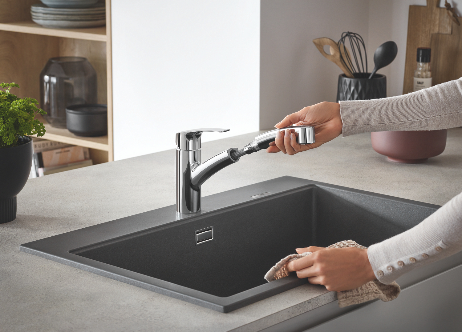 Baterie bucatarie Grohe 30305001, bucatarie Eurosmart, tip comanda mon