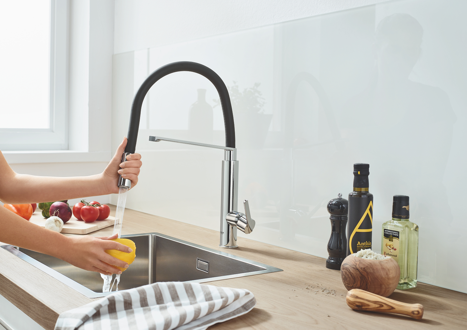 Baterie de bucatarie Grohe 31489000, 1 bar, 510 mm, 235 mm, 1 orificii instalare, 2 sprayuri, 360 unghi pivotare, Crom