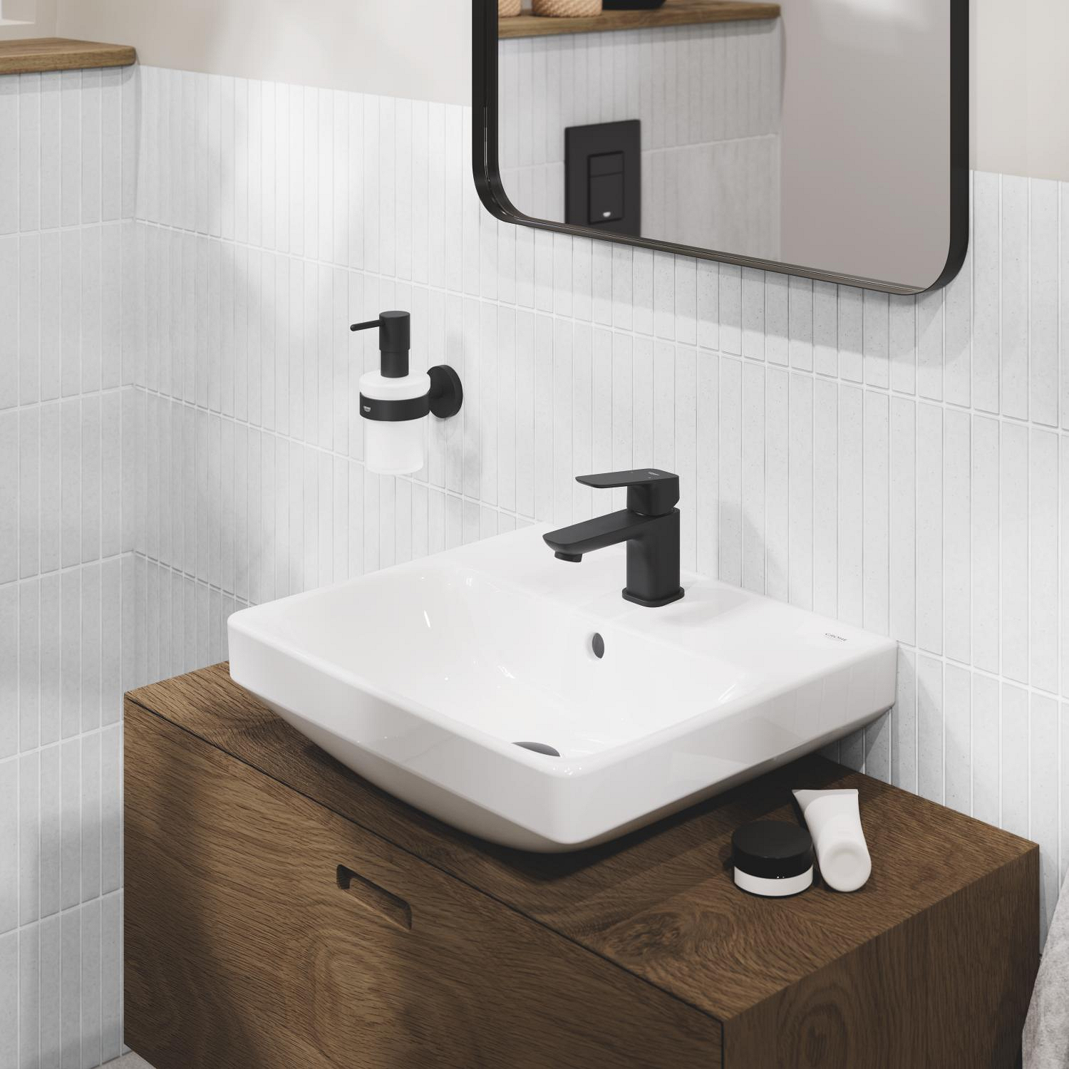 Baterie lavoar Grohe 1016932430, Cubeo, tip comanda monocomanda, marim