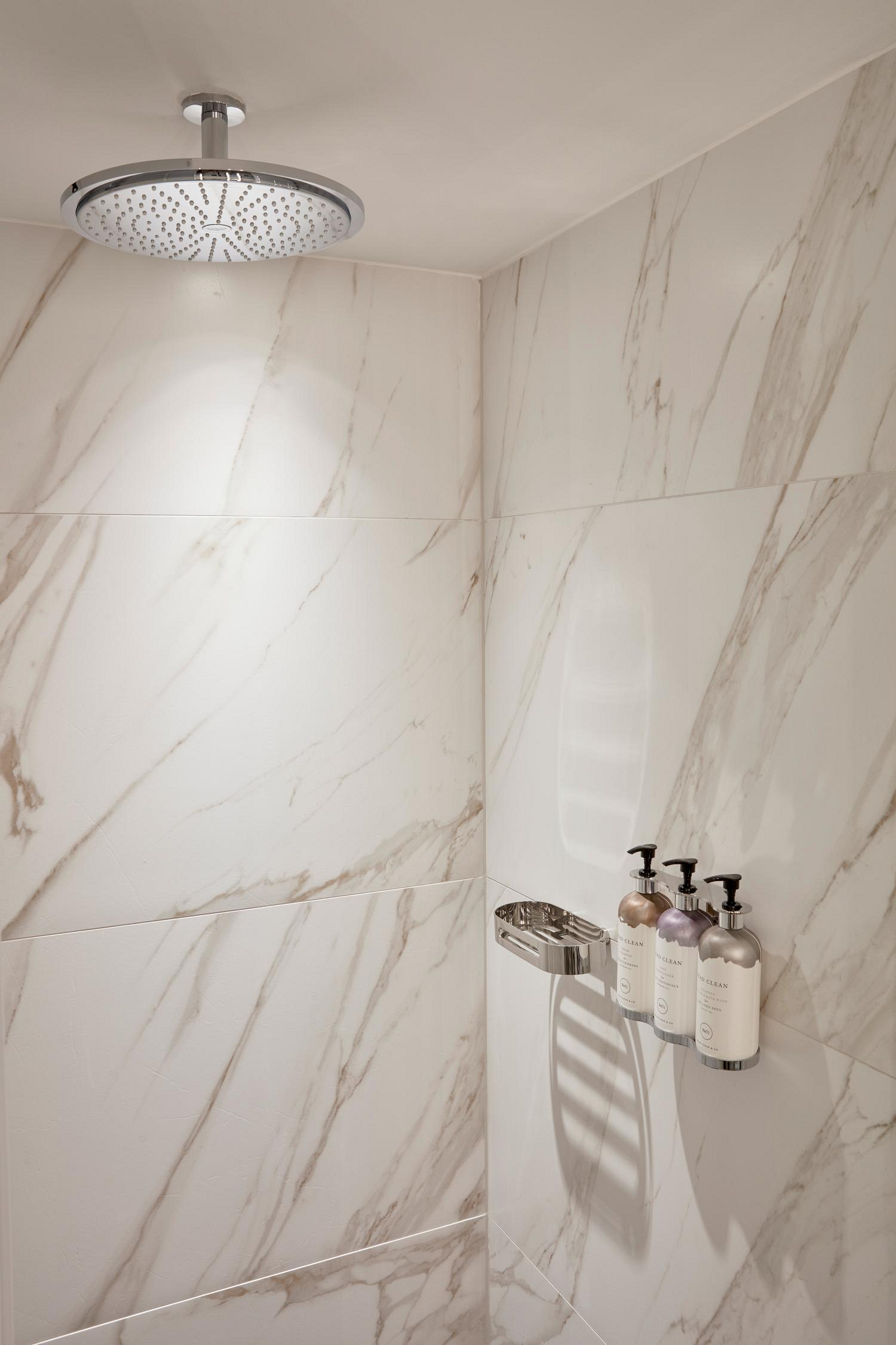 Dus fix Grohe 26256000, 400 mm, 1 bar, 185 mm, 1 pulverizari, 1/2 conexiune instalare, pivotant, Crom