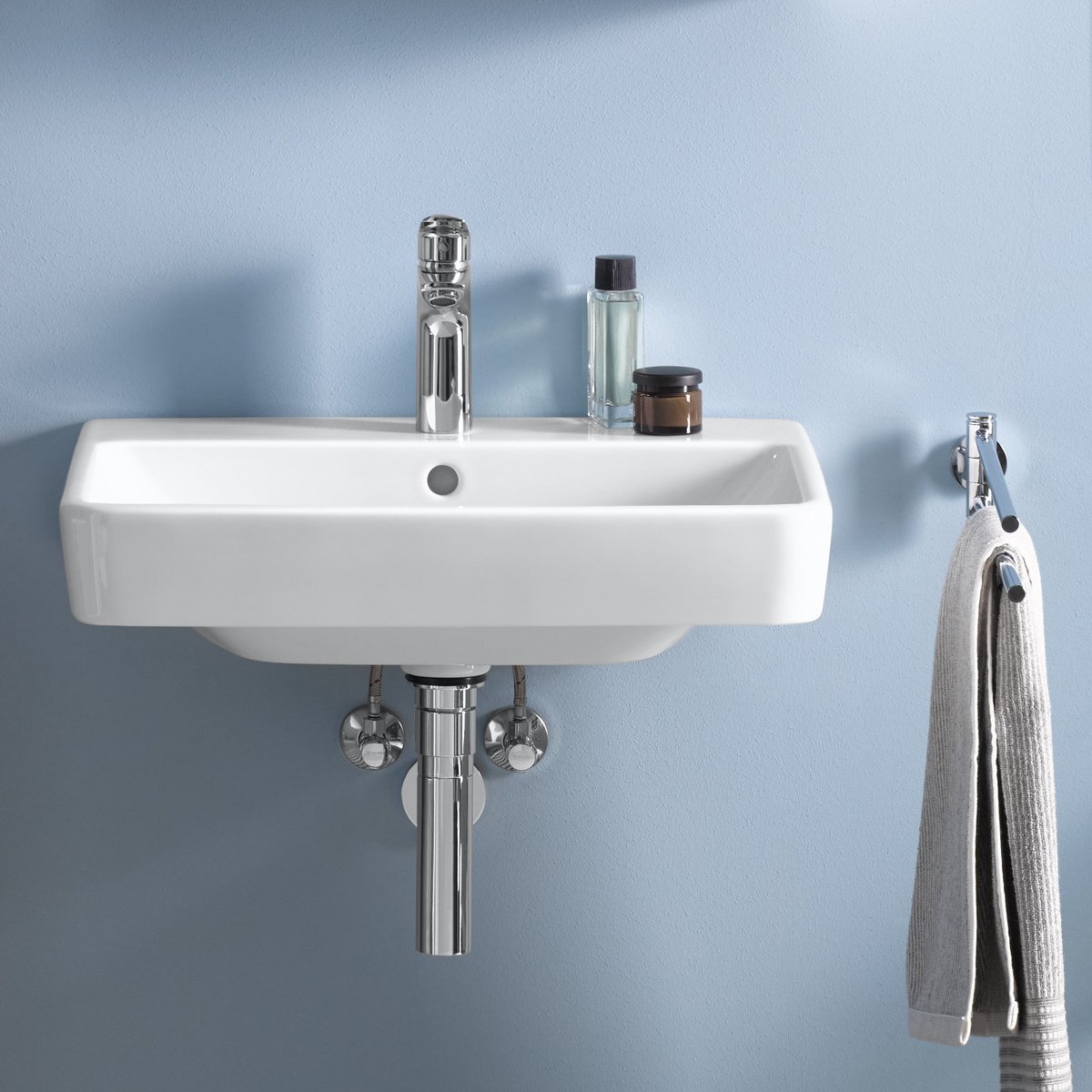 Lavoar Duravit 23756500002, NO 1, montaj pe perete, preaplin, zona mon