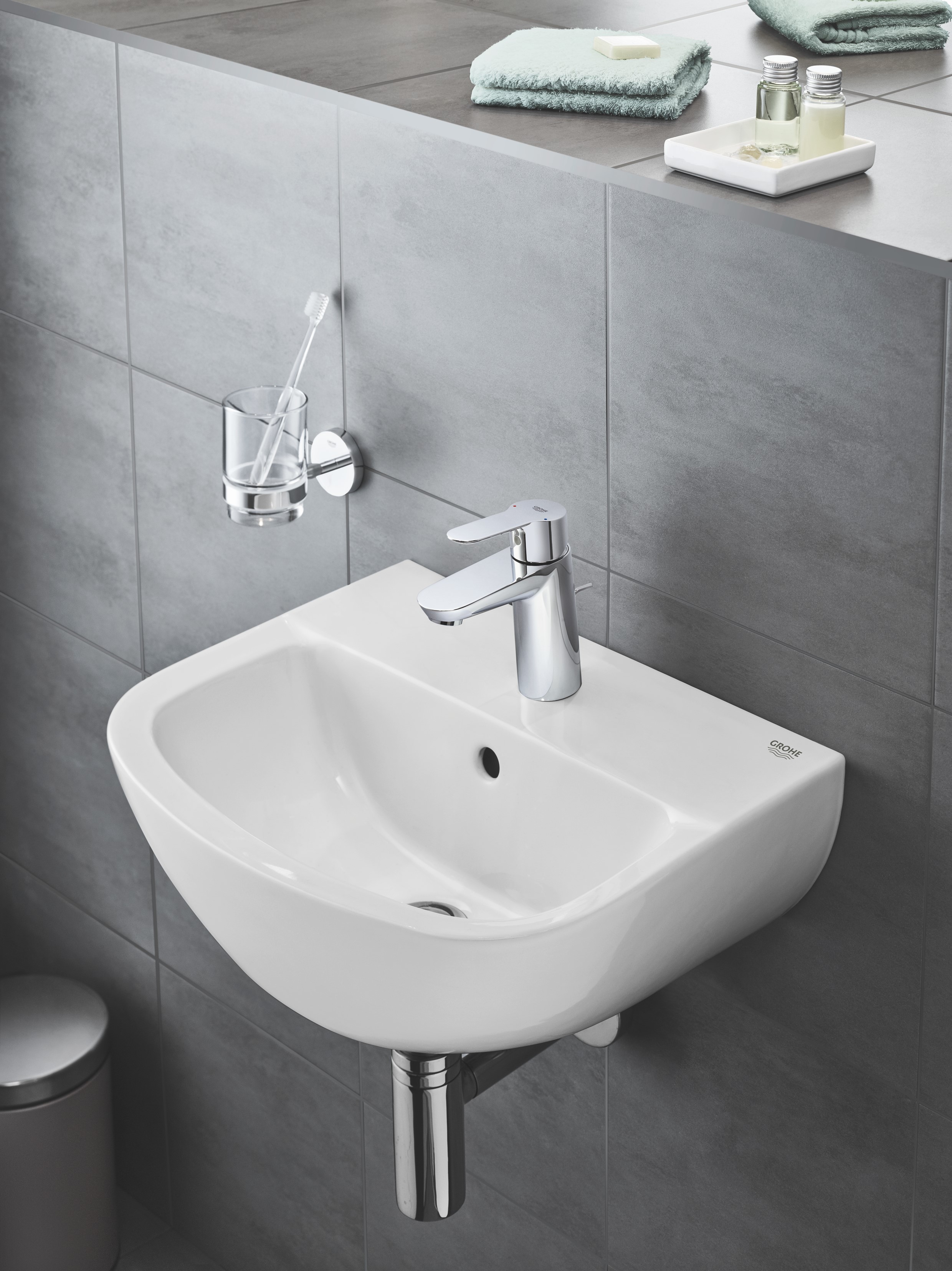 Suport Grohe 40585001, 111 mm, 54 mm, 2 orificii instalare, pe perete, metal, elemente fixare ascunse, Crom