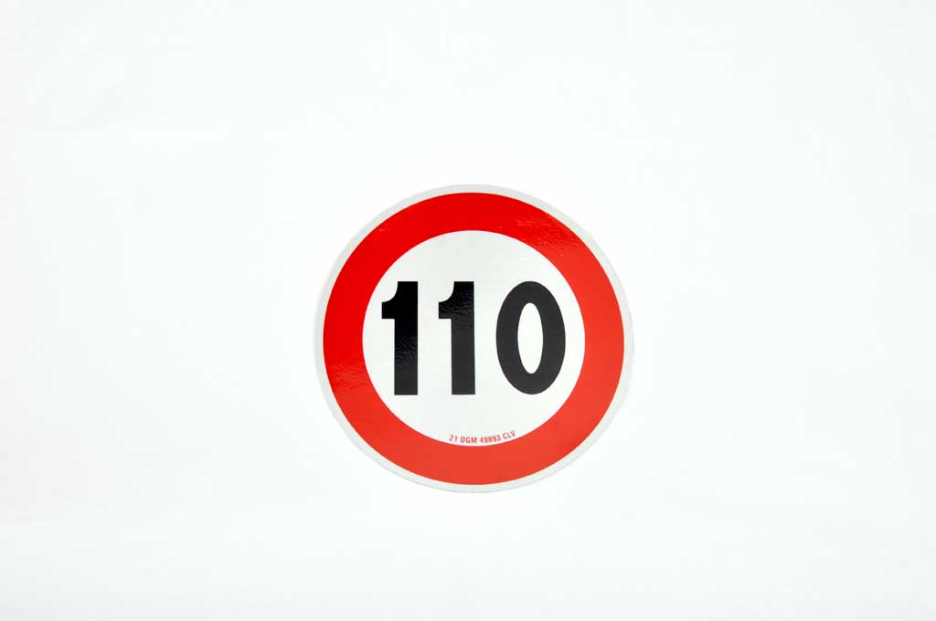 Avery Dennison Indicator auto reflectorizant, avery dennison, limitare viteză 110km