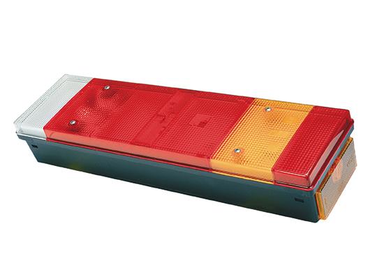 Vignal Lampă spate dreapta cu conector lateral amp 1.5-7 pini