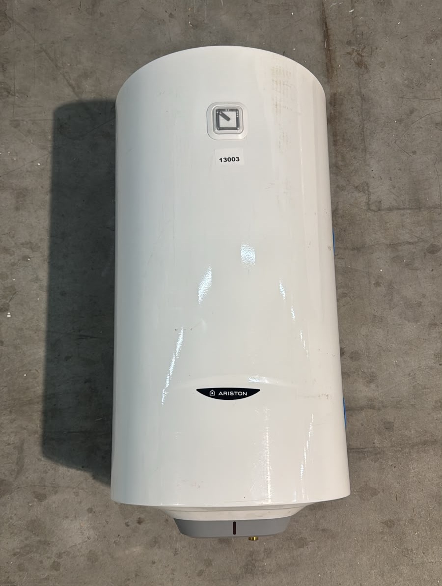 PRODUS RESIGILAT SAU USOR LOVIT DAR IN PERFECTA STARE DE FUNCTIONARE (13003) !!!Boiler termoelectric Ariston Pro 1 R VTD 100L 1800W serpentina pe partea dreapta