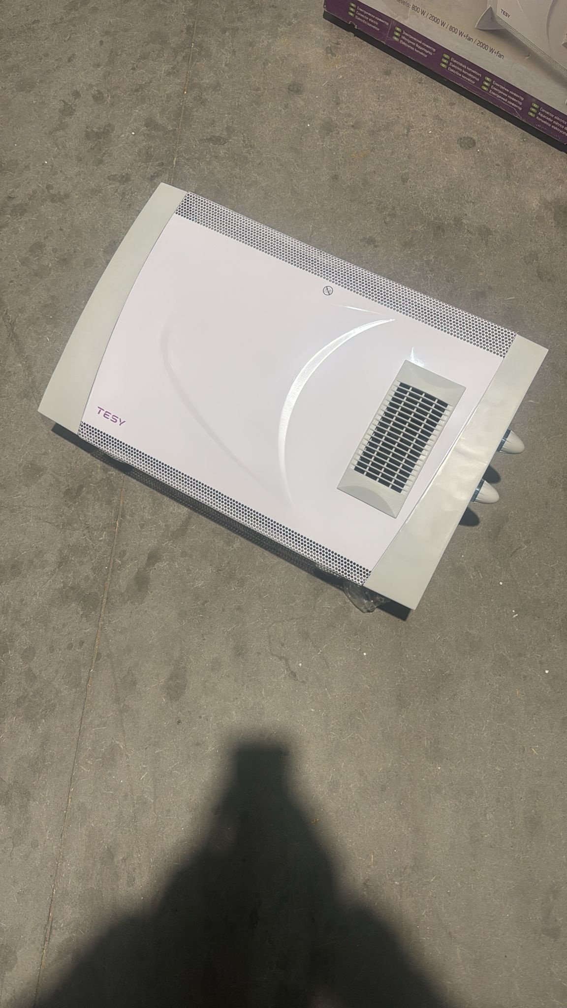 PRODUS RESIGILAT SAU USOR LOVIT DAR IN PERFECTA STARE DE FUNCTIONARE 7060 !!!  Convector electric de pardoseala Tesy CN 202 ZF - 2000 W