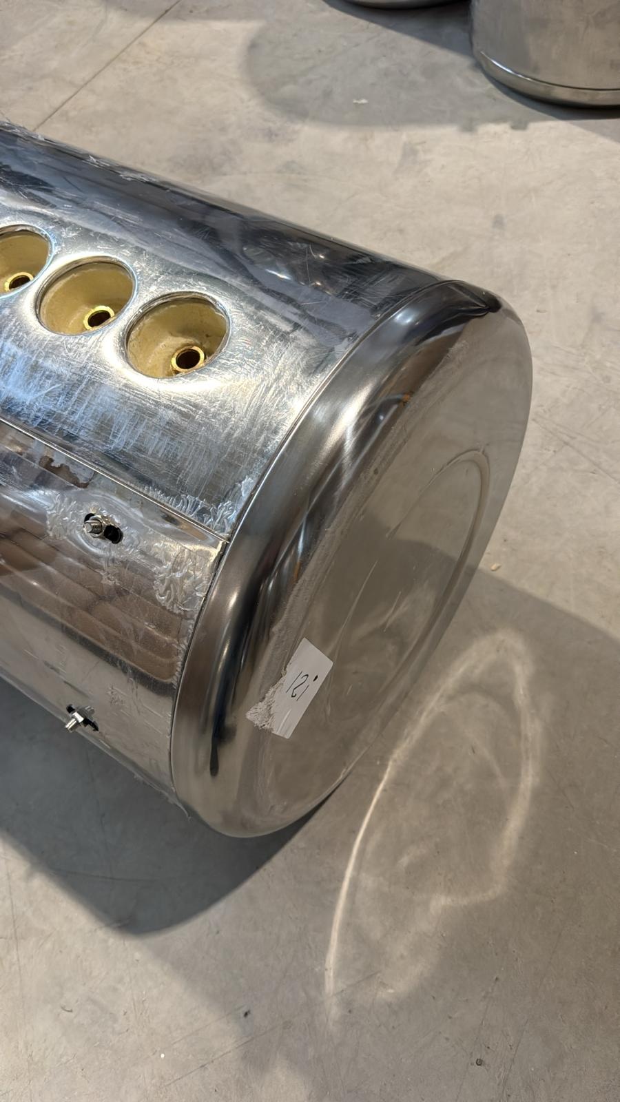 PRODUS RESIGILAT CU DEFECTE ESTETICE DAR IN PERFECTA STARE DE FUNCTIONARE cod 12539 !!! Panou solar presurizat compact FORNELLO SPP-470-H58/1800-12-c cu 12 tuburi vidate de tip heat pipe si boiler din inox de 109 litri