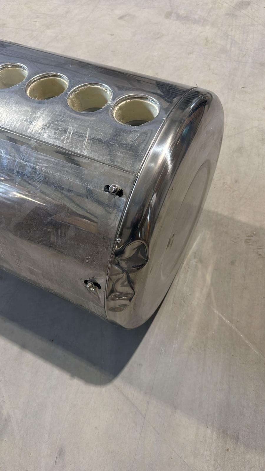 PRODUS RESIGILAT CU DEFECTE ESTETICE DAR IN PERFECTA STARE DE FUNCTIONARE cod 12552 !!! Panou solar nepresurizat Fornello pentru producere apa calda cu rezervor inox 165 litri 20 tuburi vidate si vas flotor 5 litri