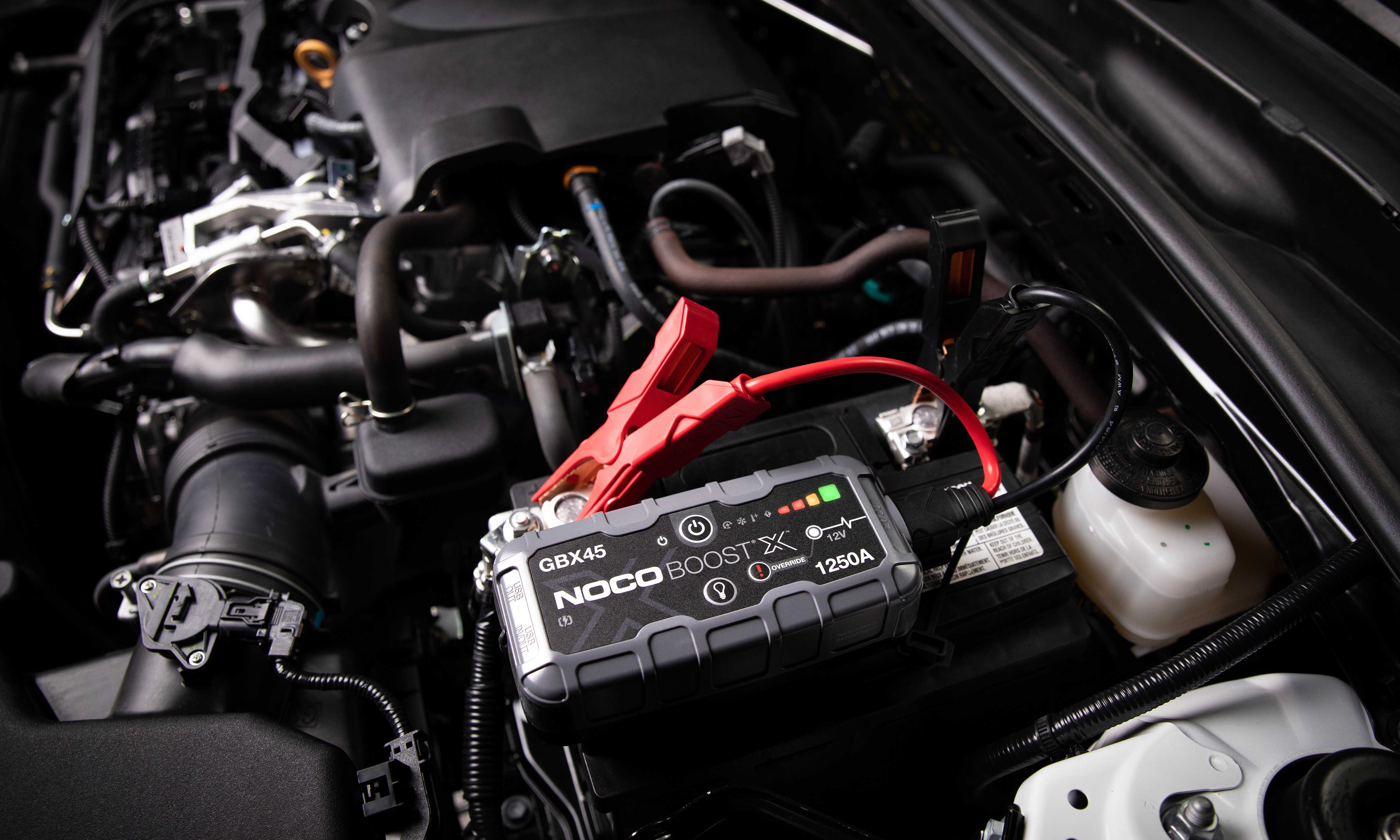 Robot Pornire Auto, Jump Starter Auto 12V Portabil, Curent Pornire 1250A Litiu-Ion, Noco Boost GBX45