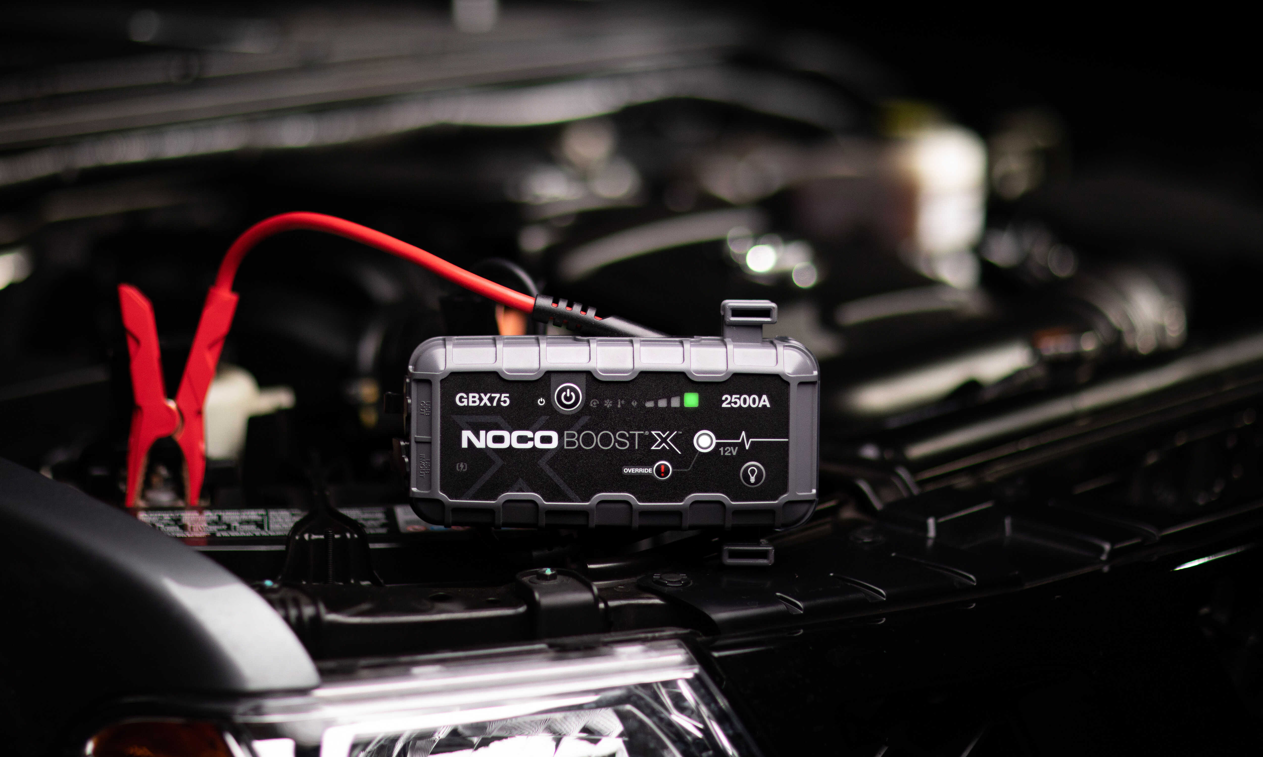 Robot Pornire Auto, Jump Starter Auto 12V Portabil, Curent Pornire 2500A Litiu-Ion, Noco Boost GBX75