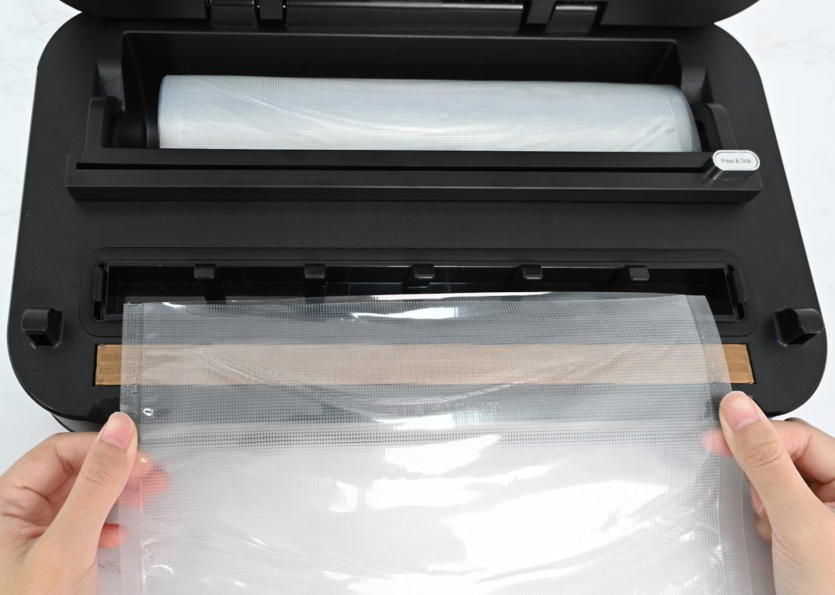 Aparat de ambalare in vid Laica VT3260, 16L/min, 125W, functie umflare, pompa dubla, pulse vacuum, sigilare dubla,, [6],laicashop.ro