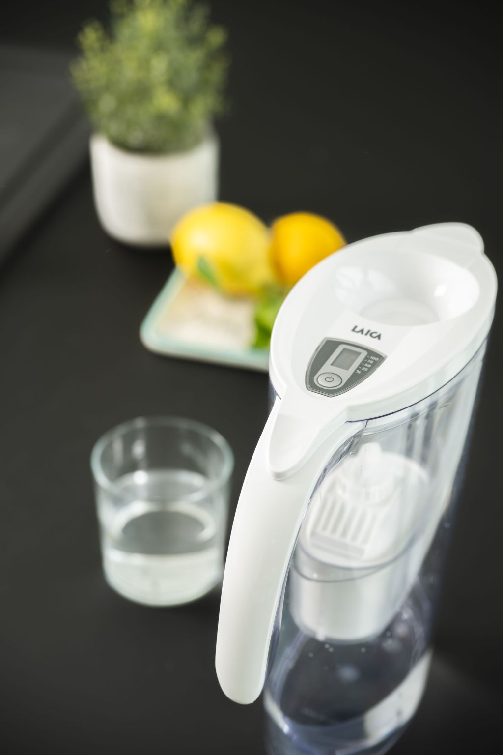 Cana filtranta de apa Laica Stream, 2.3L, + 6 cartuse filtrante, [8],laicashop.ro