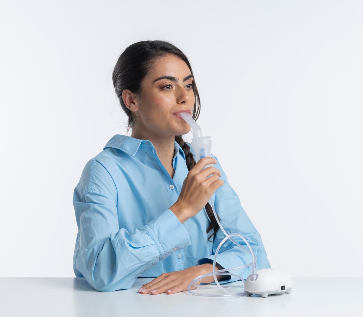 NOU: Aparat de aerosoli compact Laica NE3004, cu piston, copii si adulti, [10],laicashop.ro