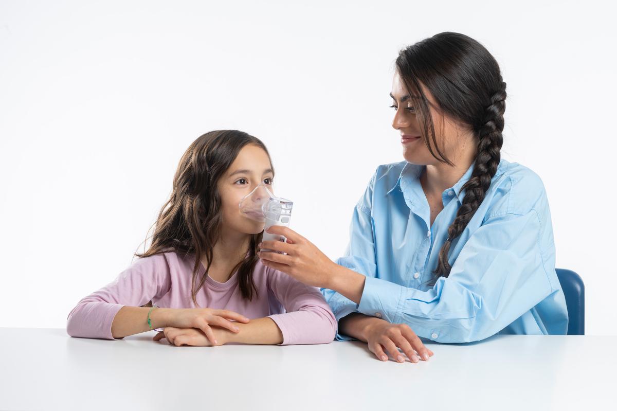 NOU: Aparat de aerosoli portabil Laica NE1012, silentios, copii si adulti, reincarcabil la USB, [7],laicashop.ro