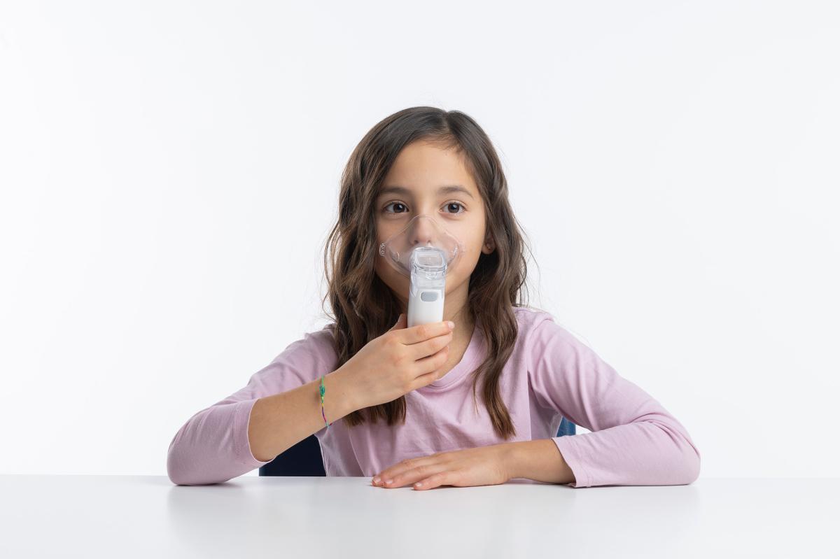 NOU: Aparat de aerosoli portabil Laica NE1012, silentios, copii si adulti, reincarcabil la USB, [8],laicashop.ro