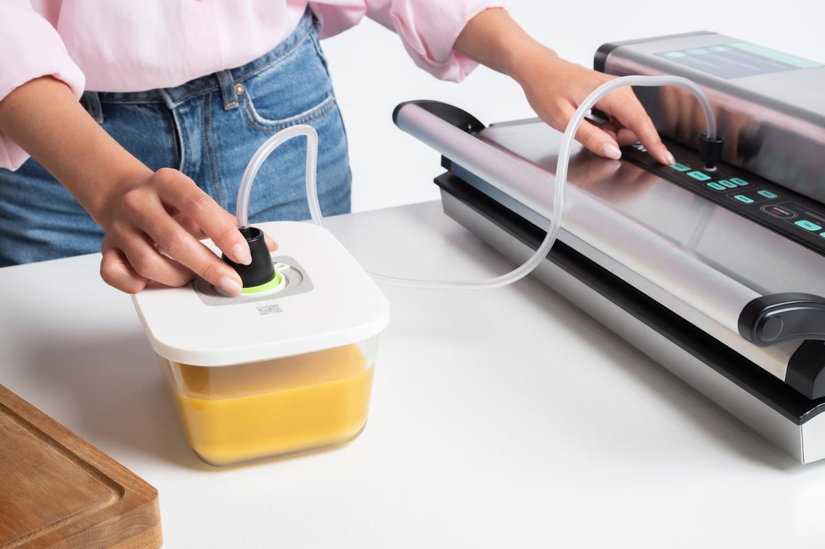 NOU: Aparat de ambalare in vid Laica VT3250 Professional, 40 cm, 25L/min, 350W, [15],laicashop.ro