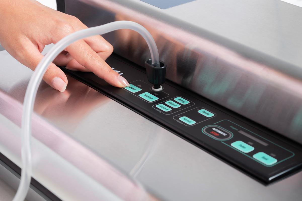 NOU: Aparat de ambalare in vid Laica VT3250 Professional, 40 cm, 25L/min, 350W, [16],laicashop.ro