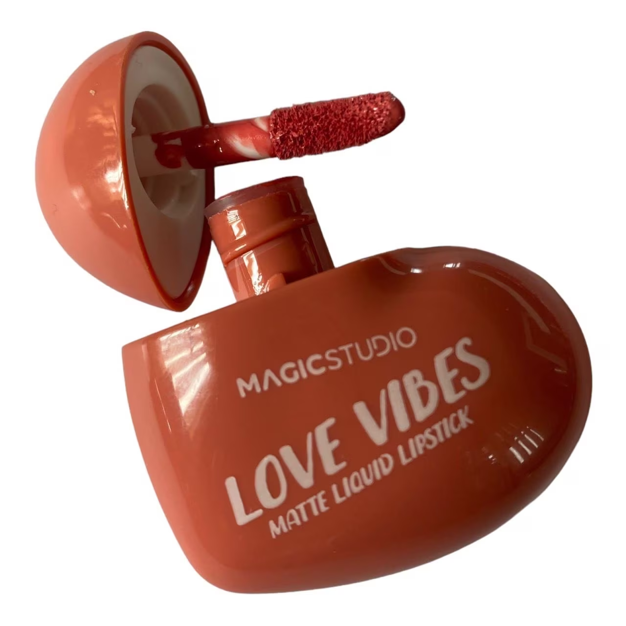 Ruj lichid Magic Studio Love Vibes Heart Matte Lips Nude lila-rossa.ro imagine noua 2022