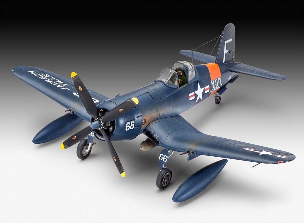 Aeromodel Revell F4U-4 Corsair 65 componente