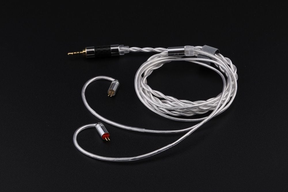 Cablu Furukawa Queen of Audio 2-Pin 2,5 mm alb