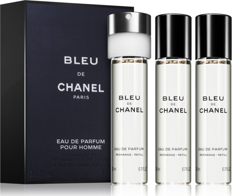 Chanel Bleu De Chanel EDP 60 ml se traduce in romana ca Chanel Bleu De Chanel parfum de 60 ml.