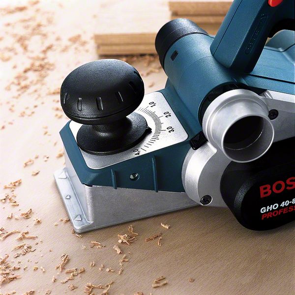 Rindea profesională Bosch GHO 40-82 C, 850 W