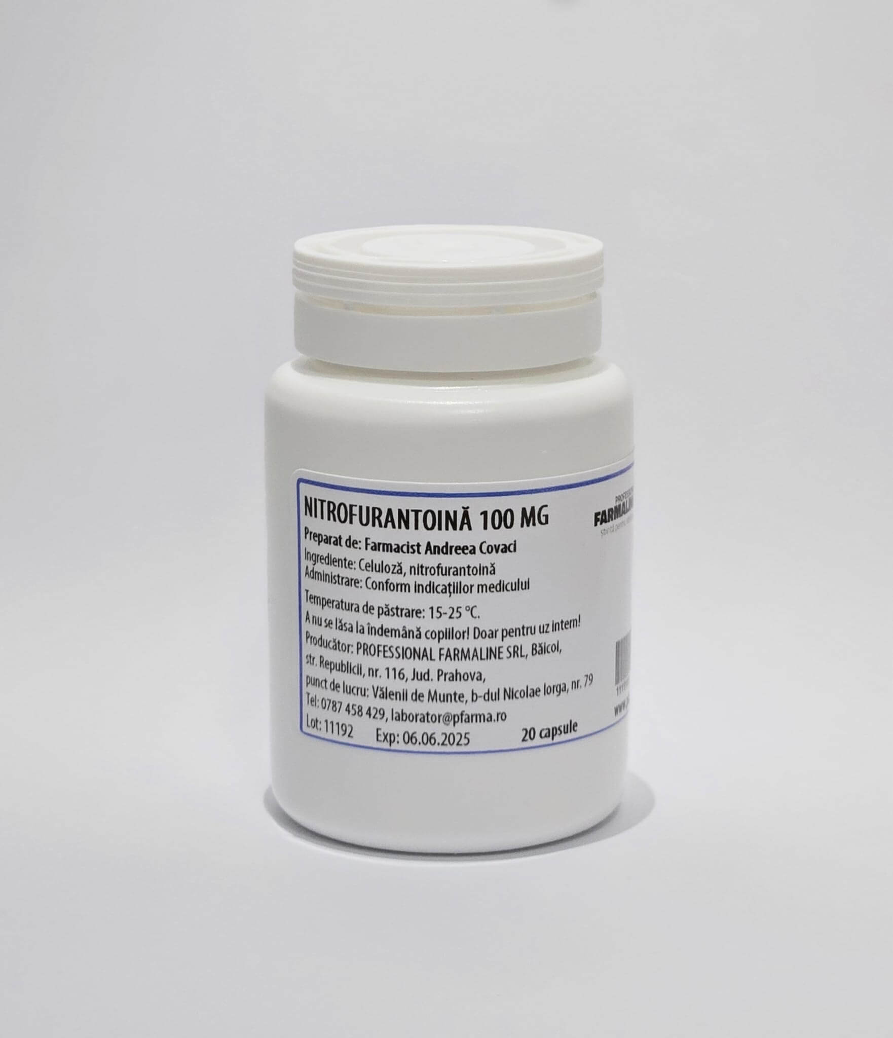 Nitrofurantoina 100 mg  20 capsule