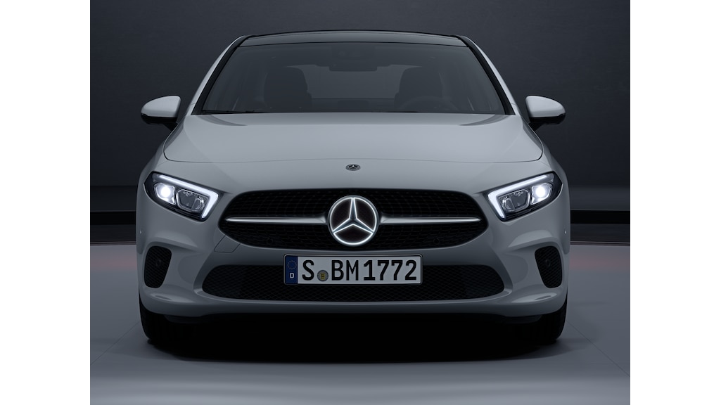 Emblema Mercedes-Benz grila fata luminata, chrome pentru A-Class, CLA si  GLB