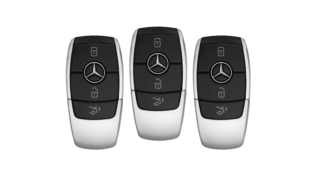 Stick USB Mercedes-Benz, 8GB, argintiu/negru