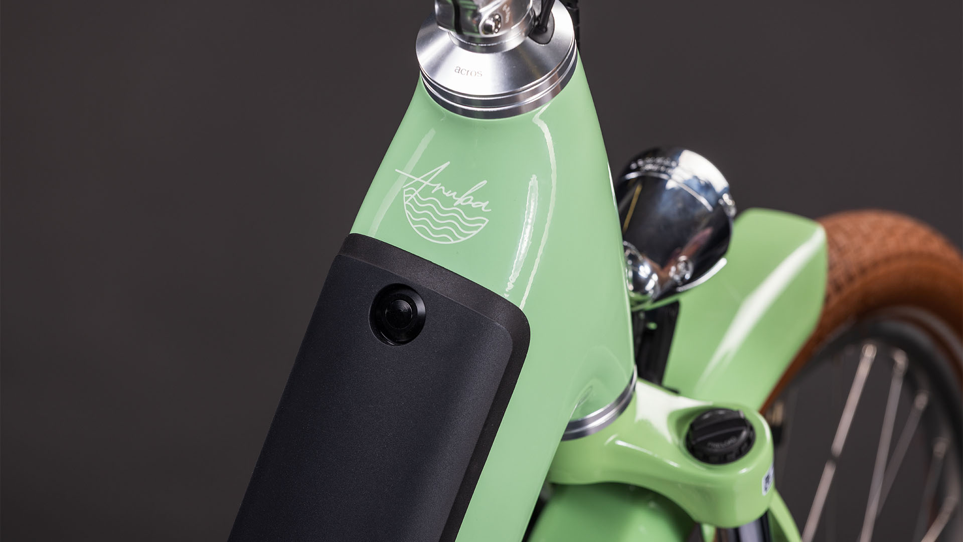 BICICLETA ELECTRICA CUBE ARUBA HYBRID 600 EASY ENTRY CACTUS BROWN 2026 42 cm [1]