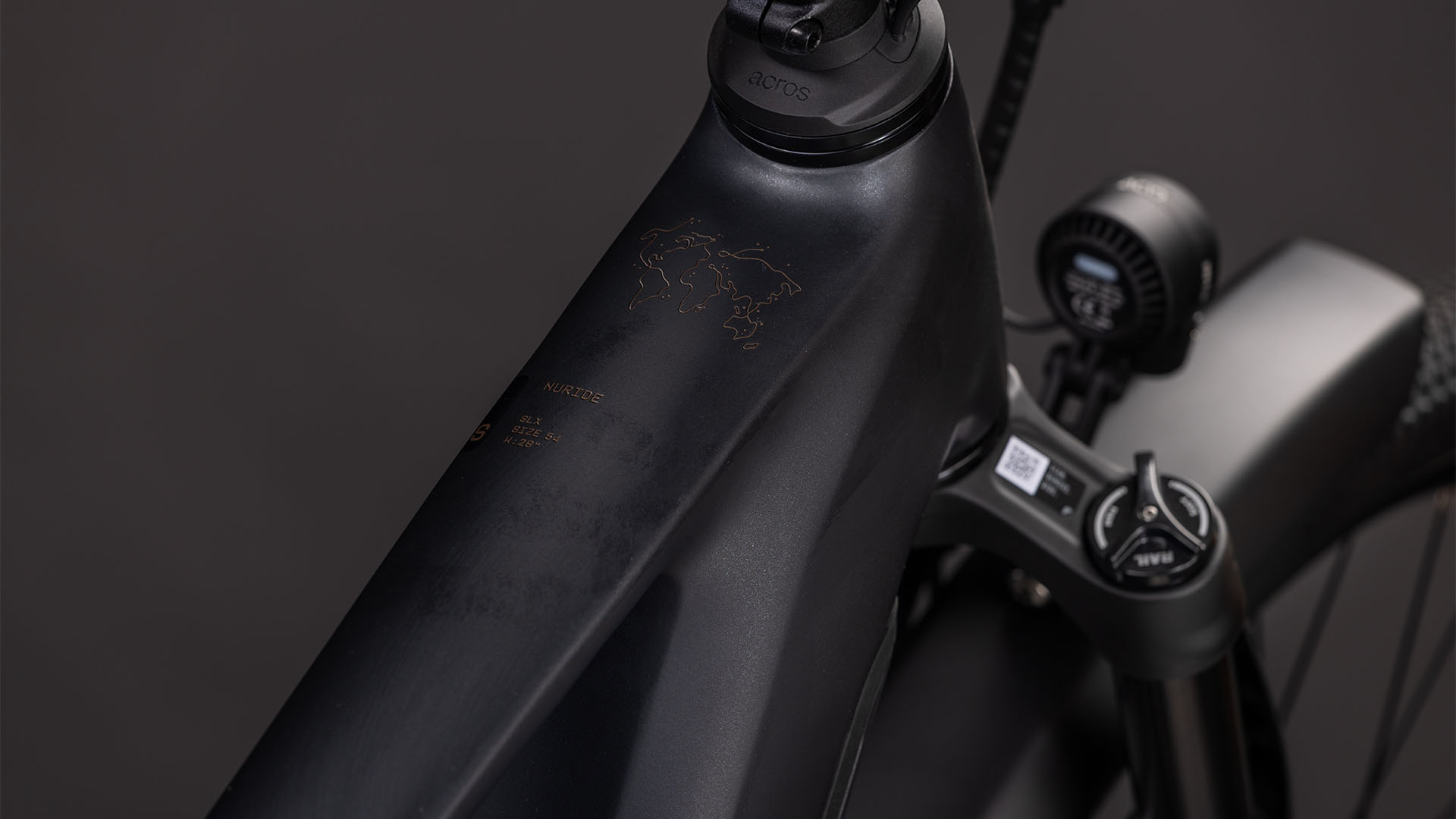 BICICLETA ELECTRICA CUBE NURIDE HYBRID SLX 800 BLACK GOLD 2026 50 cm [1]