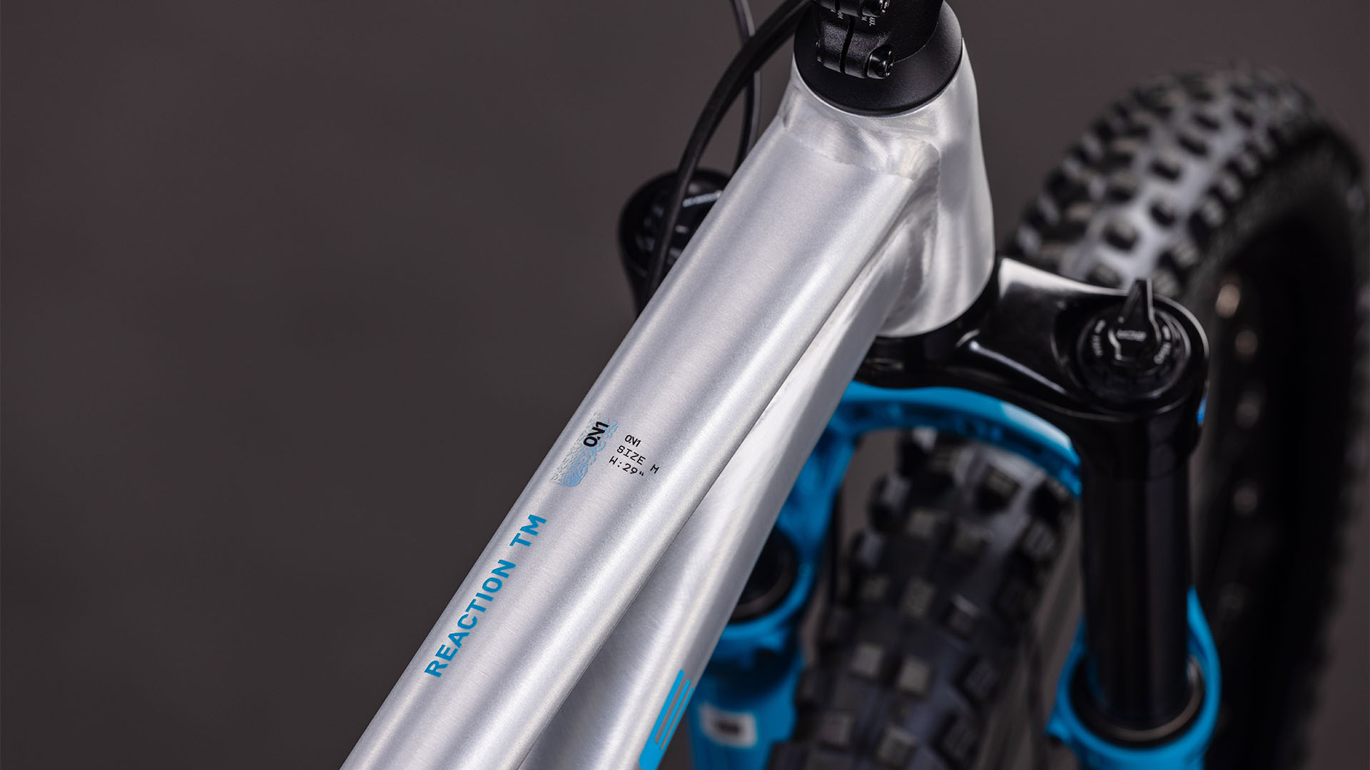 BICICLETA CUBE REACTION TM ONE RAWMETAL BLUE 2026 cadru XS (14") - roti 27.5 [1]