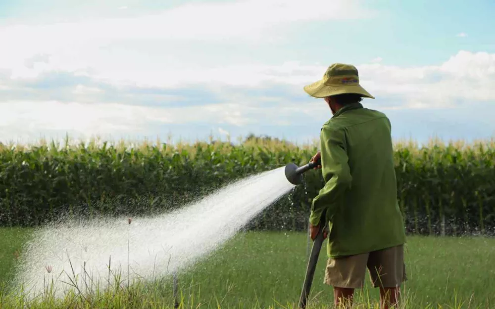 Duritatea apei: Teste, măsurare și impactul apei dure în agricultură
