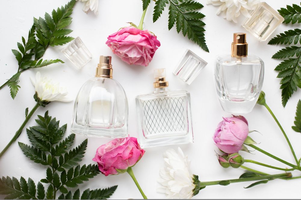 Cele mai populare parfumuri florale pentru a-ti ridica starea de spirit
