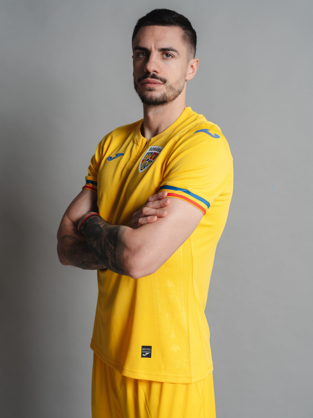 Tricou oficial de joc galben