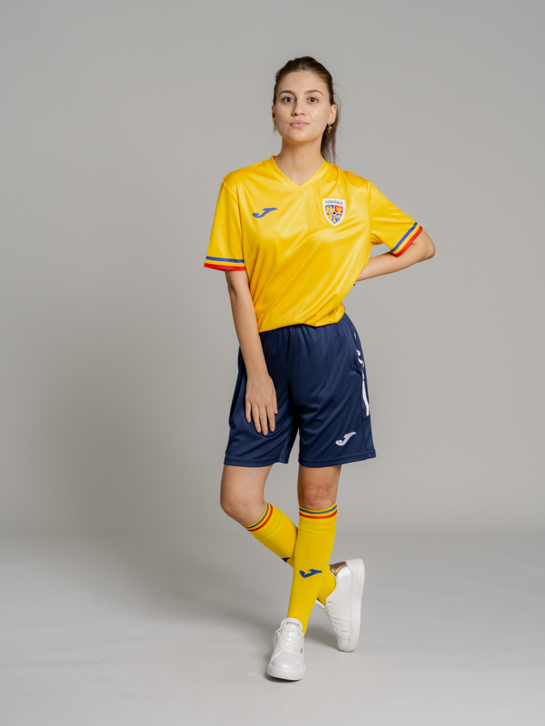 Tricou oficial de suporter galben
