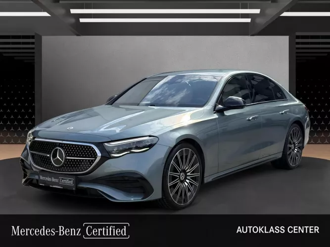 MERCEDES-BENZ CLASA E E 200 4MATIC Sedan