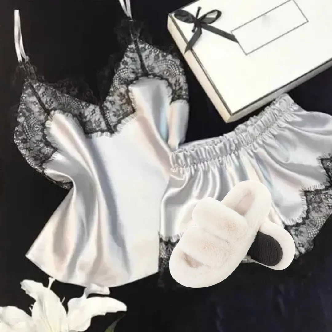 Set pijamale satin alb (maiou + pantaloni scurți) + papuci pufoși, [],edera.ro