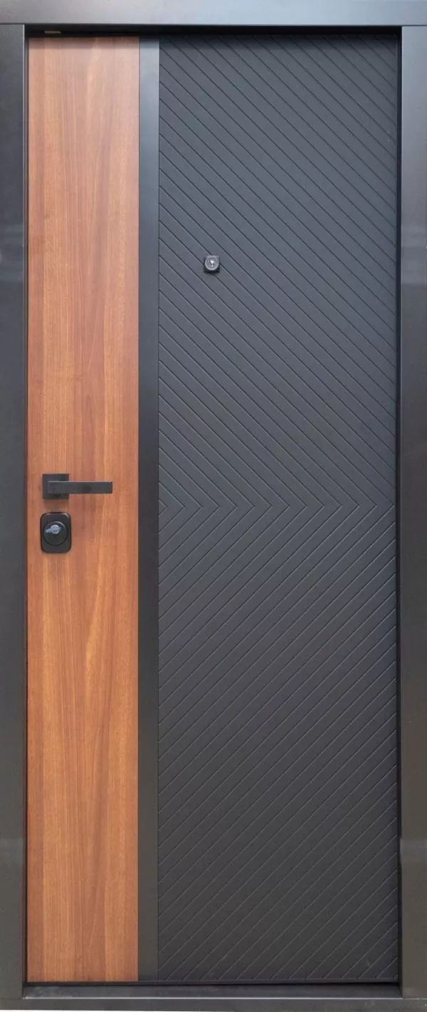Usa metalica intrare in apartament blindata Corfu  ,echipata broasca Securreme , butuc Apecs , clasa 5 antiefractie , izolatie fonica 42 decibeli , culoare negru /nuc , 860x2050 mm , 110 kg , deschidere dreapta   1, [],totuldespreusi.ro