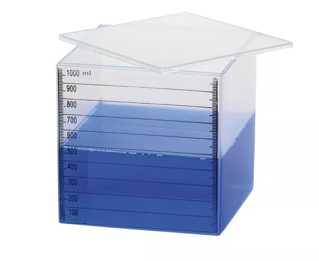 Cub transparent pentru laborator