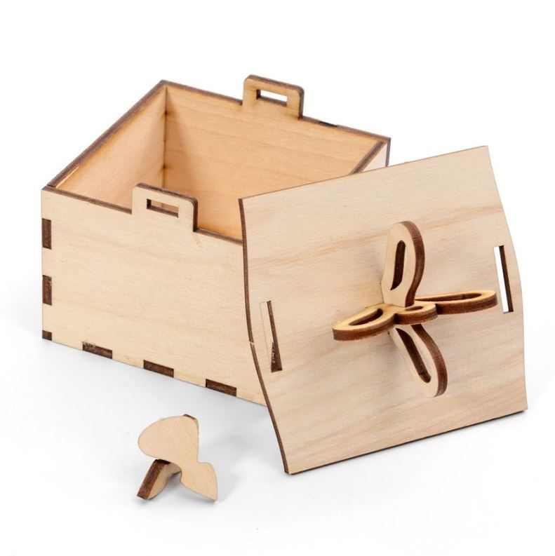 Cutie din lemn pentru decorat - Cadou 10x10x 6,5 cm