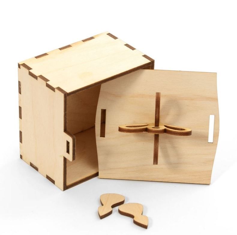 Cutie din lemn pentru decorat - Cadou 8x8x8 cm