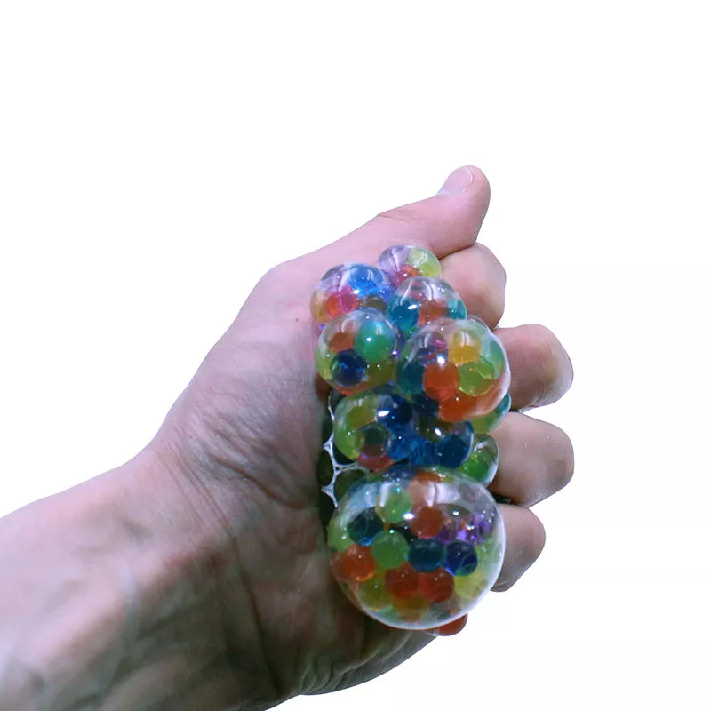 Jucărie senzorială antistres - Minge tip plasă cu biluțe în interior