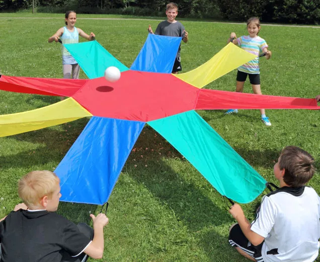 Parașută de joacă în formă de floare, diametru 350 cm