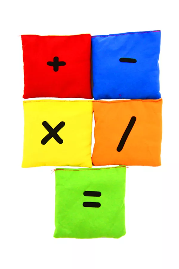 Set 5 pernuțe cu simboluri matematice, umplute cu granule de polistiren, 10 x 10 cm