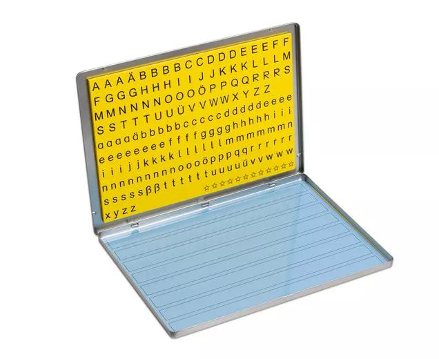 Tablă cu 213 piese magnetice cu litere, 31  x 22 cm