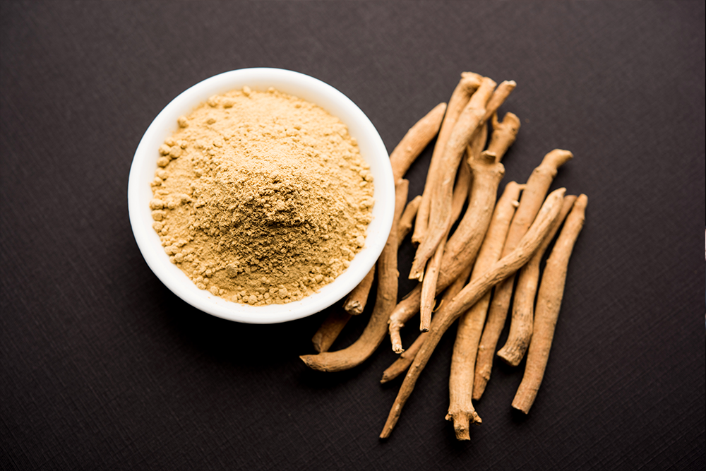 Ashwagandha: Superplanta care reduce stresul, susține performanța și echilibrează hormonii