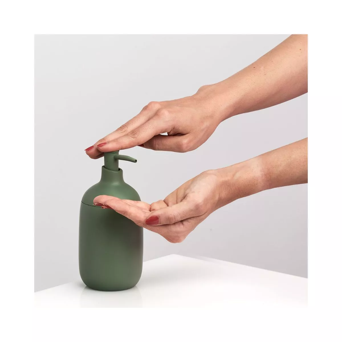 Dispenser sapun lichid verde, din polirasina, 18 cm, Soap Dispenser Modern 2